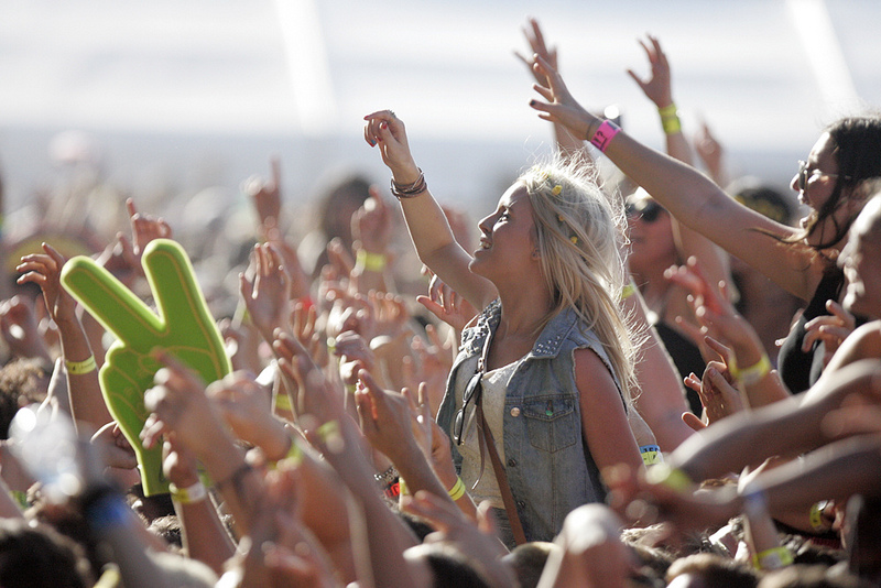 crowd piano